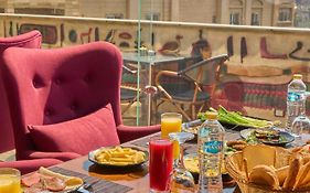 King Pyramids View Hotel